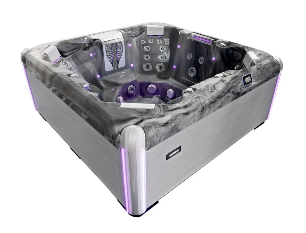 AquaSolus Solstice – jacuzzi ogrodowe z 41 dyszami hydromasażu